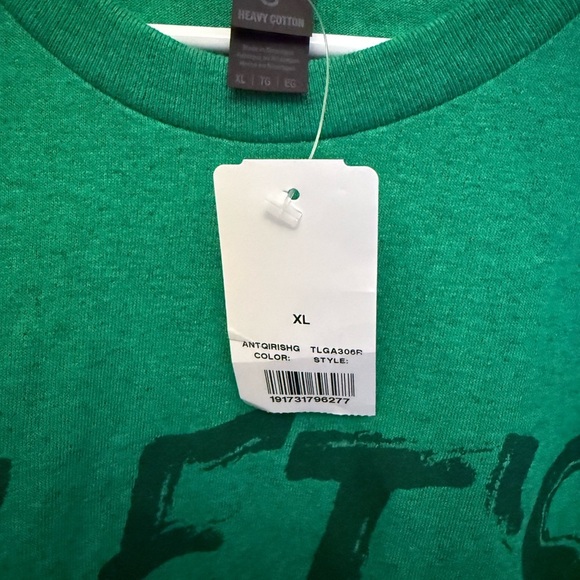 NWT Philadelphia Eagles Green “Let’s Hunt” T-Shirt, Size XL - Picture 3 of 3